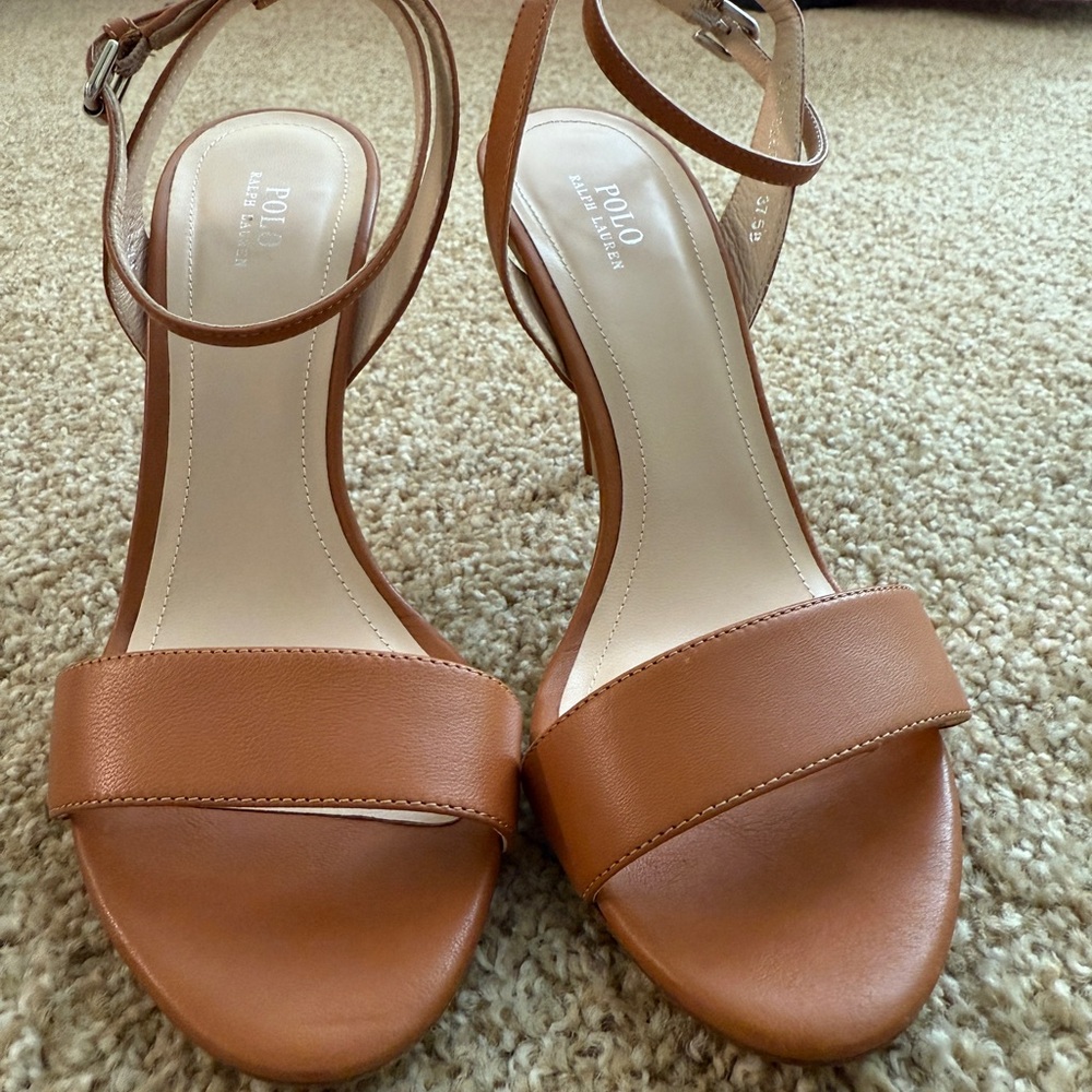 Polo Ralph Lauren Rae Leather Sandal size 37.5b retail $295 made in Italy.